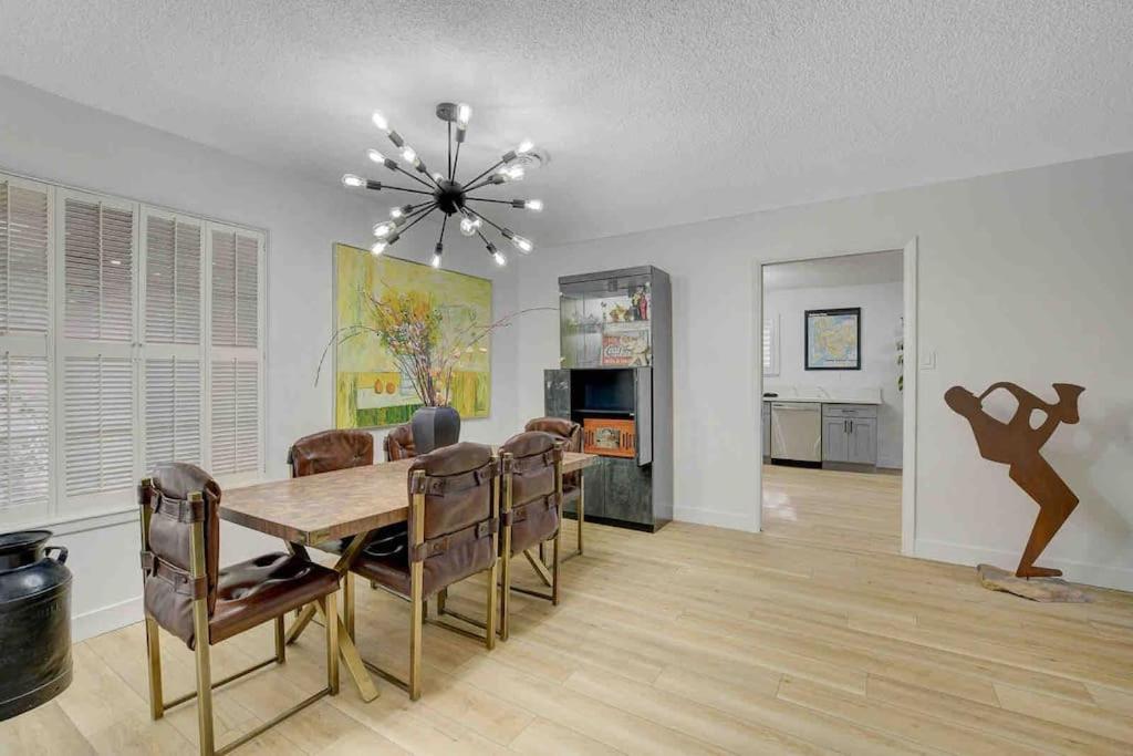 Resort Style 4 Bedroom House With Pool Minutes From Strip Las Vegas Luaran gambar