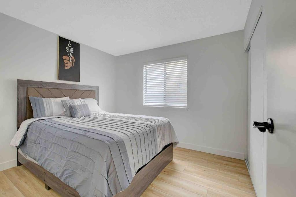 Resort Style 4 Bedroom House With Pool Minutes From Strip Las Vegas Luaran gambar